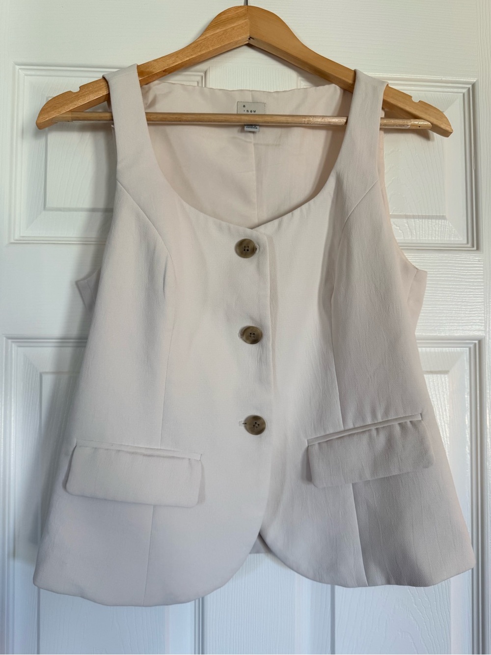 Cream Button-Front Sleeveless Vest